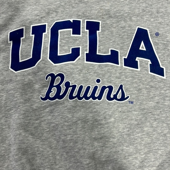 Grey crew neck/ nice materials - Picture 2 of 5